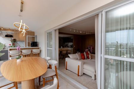 Apartamento à venda com 136m², 3 quartos e 2 vagasVaranda da Sala