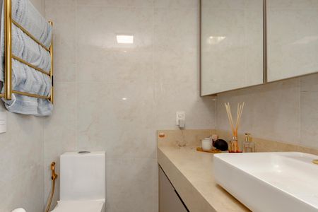 Apartamento à venda com 136m², 3 quartos e 2 vagasBanheiro da Suíte 1