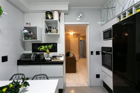 Apartamento à venda com 123m², 3 quartos e 2 vagasCozinha