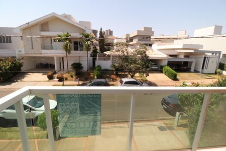 Casa de condomínio para alugar com 300m², 3 quartos e 4 vagasPlaquinha