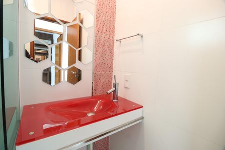 Casa de condomínio para alugar com 300m², 3 quartos e 4 vagasBanheiro Social 1