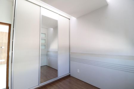 Casa de condomínio para alugar com 300m², 3 quartos e 4 vagasQuarto 2