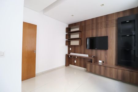 Casa de condomínio para alugar com 300m², 3 quartos e 4 vagasSala de TV