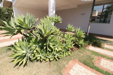 Casa de condomínio para alugar com 300m², 3 quartos e 4 vagasJardim