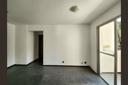 Sala de apartamento à venda com 2 quartos, 51m² em Moema, São Paulo