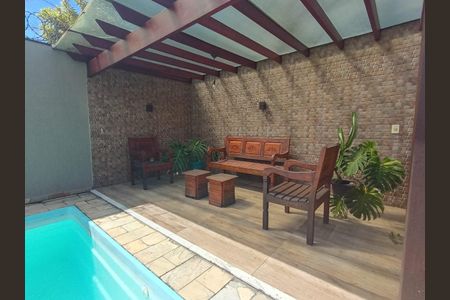 Casa para alugar com 450m², 3 quartos e 2 vagasÁrea externa