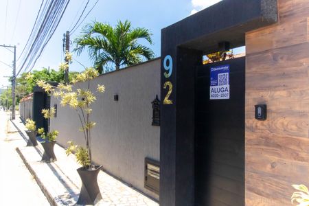 Casa para alugar com 450m², 3 quartos e 2 vagasPlaquinha 