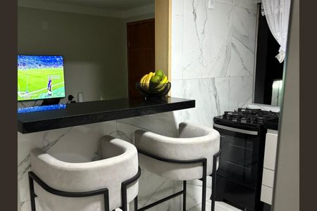 Cozinha de apartamento à venda com 2 quartos, 51m² em Conjunto Residencial José Bonifácio, São Paulo