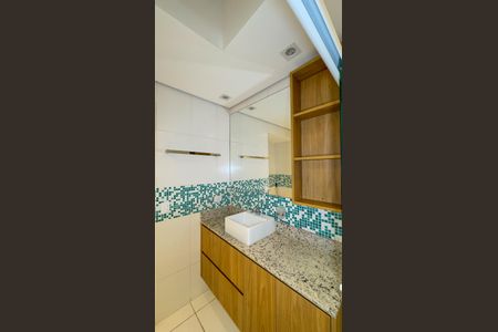 Banheiro da Suíte 2 de casa à venda com 3 quartos, 220m² em Cidade Monções, São Paulo