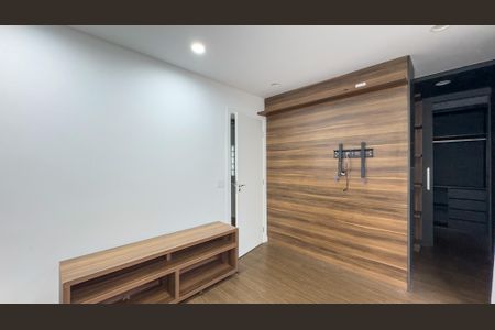 Casa à venda com 220m², 3 quartos e 2 vagasSuíte
