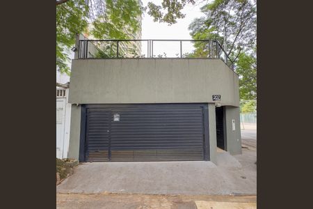 Fachada de casa à venda com 3 quartos, 220m² em Cidade Monções, São Paulo