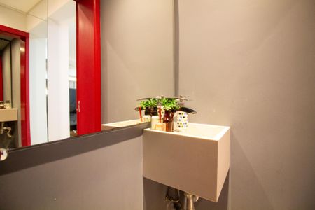 Casa à venda com 220m², 3 quartos e 2 vagasLavabo