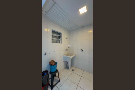 Casa à venda com 220m², 3 quartos e 2 vagasÁrea de Serviço