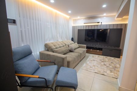 Sala de casa à venda com 3 quartos, 220m² em Cidade Monções, São Paulo