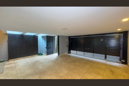Casa à venda com 220m², 3 quartos e 2 vagasGaragem
