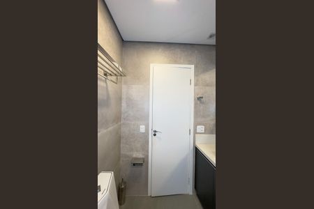Casa à venda com 220m², 3 quartos e 2 vagasBanheiro da Suíte
