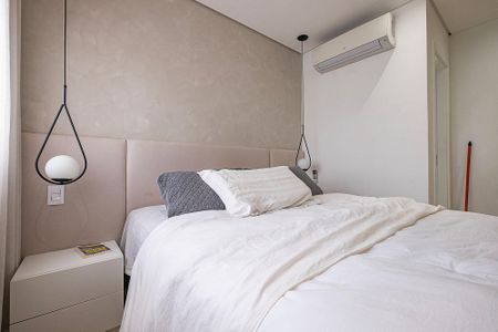 Apartamento à venda com 74m², 1 quarto e 2 vagas Apartamento à venda com 74m², 1 quarto e 2 vagasSuíte