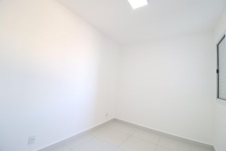 Suite de apartamento para alugar com 2 quartos, 52m² em Jardim Botânico, Uberlândia