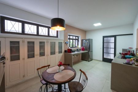 Casa para alugar com 200m², 3 quartos e 3 vagasCozinha