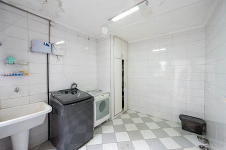 Casa para alugar com 200m², 3 quartos e 3 vagasÁrea de Serviço