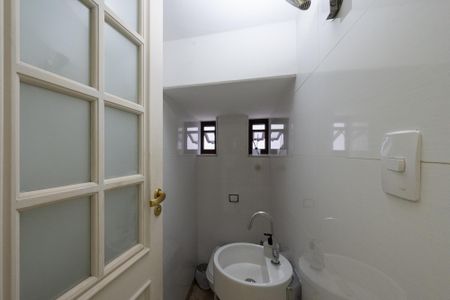 Casa para alugar com 200m², 3 quartos e 3 vagasLavabo