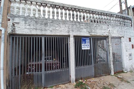 Casa para alugar com 150m², 2 quartos e 2 vagas Casa para alugar com 150m², 2 quartos e 2 vagasFachada