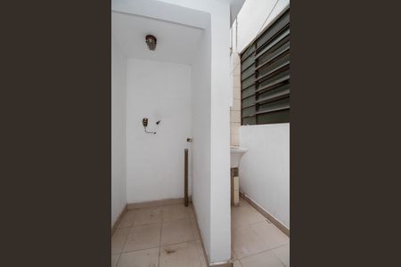 Casa à venda com 160m², 3 quartos e 2 vagas Casa à venda com 160m², 3 quartos e 2 vagasÁrea de Serviço
