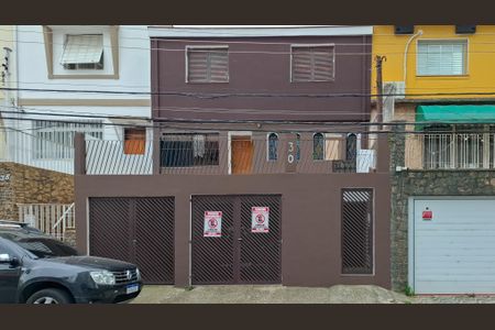 Casa à venda com 160m², 3 quartos e 2 vagas Casa à venda com 160m², 3 quartos e 2 vagasFachada da Casa