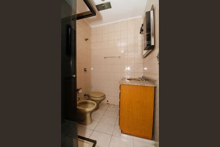 Casa à venda com 160m², 3 quartos e 2 vagas Casa à venda com 160m², 3 quartos e 2 vagasBanheiro Social