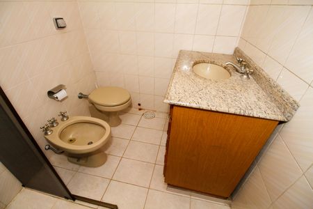 Casa à venda com 160m², 3 quartos e 2 vagas Casa à venda com 160m², 3 quartos e 2 vagasBanheiro Social