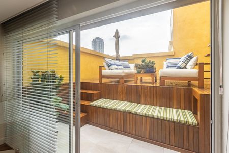 Apartamento à venda com 90m², 2 quartos e 1 vaga Apartamento à venda com 90m², 2 quartos e 1 vagaSala