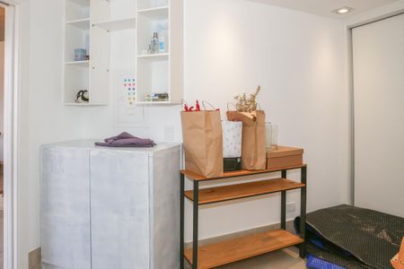 Apartamento para alugar com 190m², 2 quartos e 3 vagasEscritório