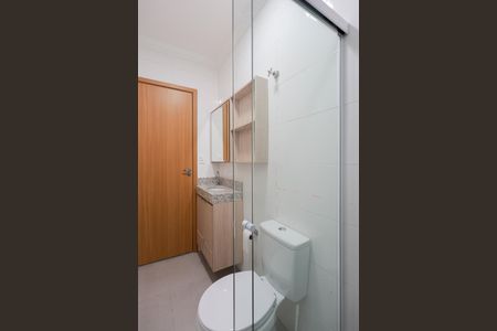 Casa de condomínio para alugar com 41m², 2 quartos e sem vaga Casa de condomínio para alugar com 41m², 2 quartos e sem vagaBanheiro