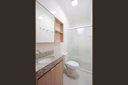 Casa de condomínio para alugar com 41m², 2 quartos e sem vaga Casa de condomínio para alugar com 41m², 2 quartos e sem vagaBanheiro