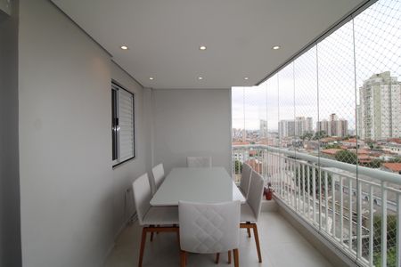 Apartamento à venda com 92m², 3 quartos e 2 vagasVaranda