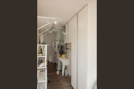 Apartamento à venda com 64m², 2 quartos e 1 vagaÁrea de Serviço