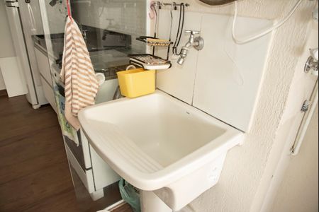 Apartamento à venda com 64m², 2 quartos e 1 vagaÁrea de Serviço