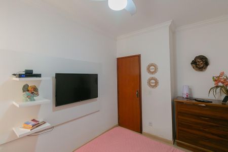 Apartamento à venda com 92m², 3 quartos e 1 vagaQuarto 2