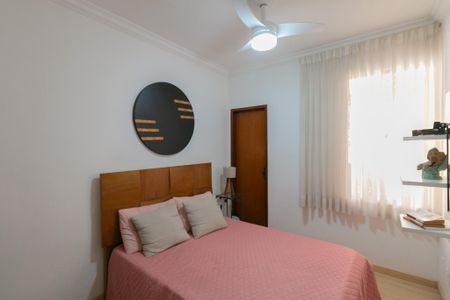 Apartamento à venda com 92m², 3 quartos e 1 vagaQuarto 2