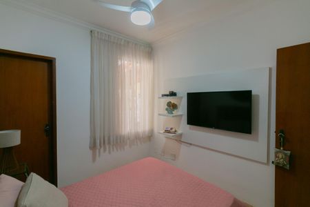 Apartamento à venda com 92m², 3 quartos e 1 vagaQuarto 2