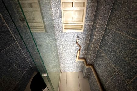 Banheiro de kitnet/studio à venda com 1 quarto, 20m² em Centro, Rio de Janeiro