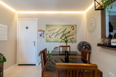 Apartamento à venda com 57m², 2 quartos e 2 vagasSala 