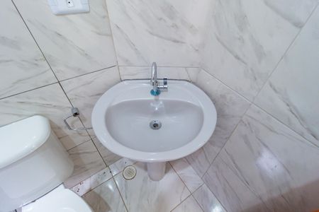 Casa para alugar com 54m², 2 quartos e sem vagaBanheiro