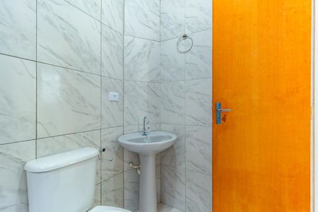 Casa para alugar com 54m², 2 quartos e sem vagaBanheiro