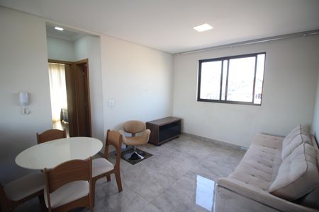 Sala de apartamento à venda com 2 quartos, 68m² em Novo Riacho, Contagem