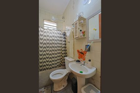 Casa à venda com 67m², 2 quartos e 1 vagaBanheiro