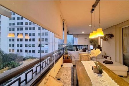 Apartamento à venda com 167m², 3 quartos e 2 vagas