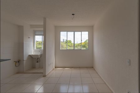 Sala de apartamento para alugar com 2 quartos, 50m² em Mantiqueira, Belo Horizonte