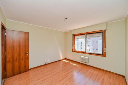Quarto 1 de apartamento à venda com 3 quartos, 191m² em Jardim Lindóia, Porto Alegre