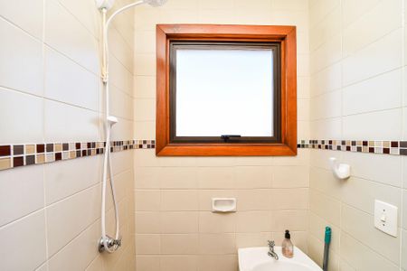 Apartamento à venda com 191m², 3 quartos e 2 vagas Apartamento à venda com 191m², 3 quartos e 2 vagasBanheiro de serviço